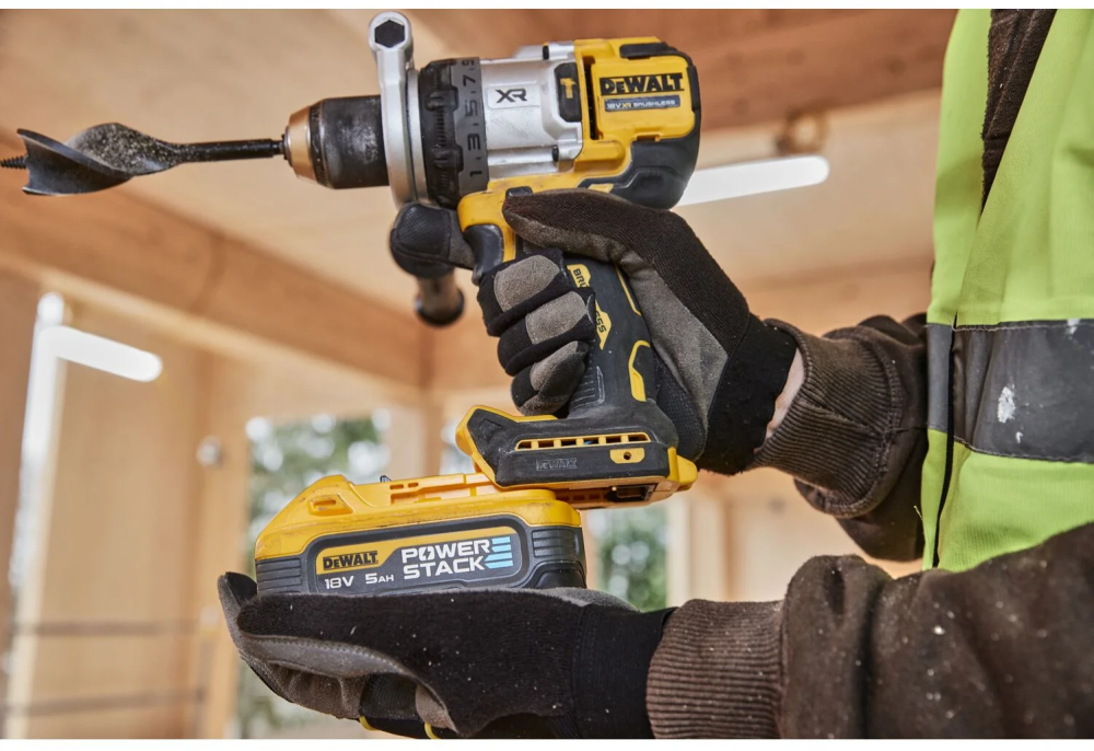 DEWALT DCD1007H2T-QW 18V XR Premium 3-Speed Cordless Drill/Driver