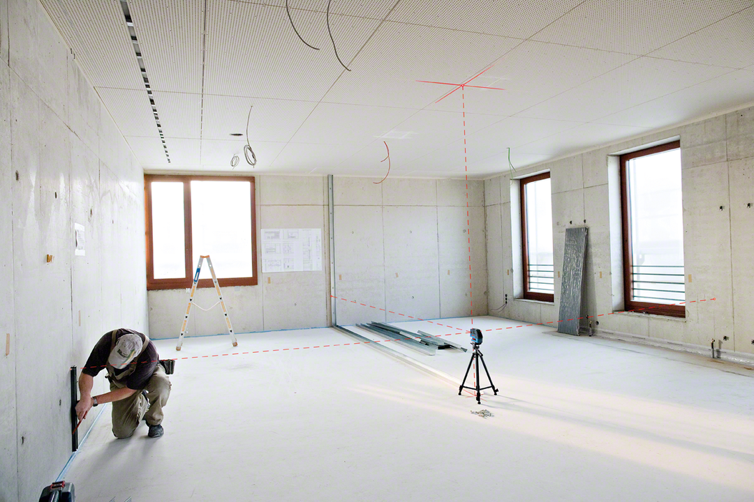 Bosch GCL 25 Point/Line Laser with Tripod and Protective Bag - 0601066B01