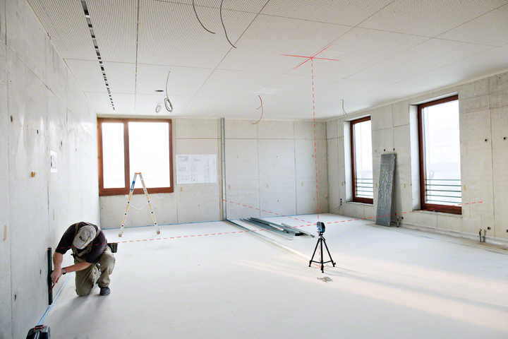 Bosch GCL 25 Point/Line Laser with Tripod and Protective Bag - 0601066B01